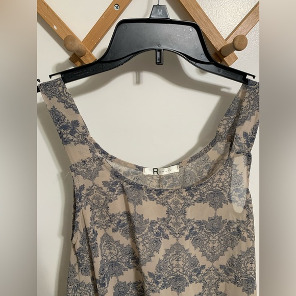 Rumors - Picture 4 of 7